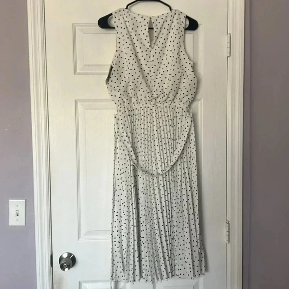 Inc Polka-Dot Pleated Chiffon MIDI Dress Size 4 - Picture 5 of 6